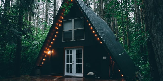 Glamping in einem Häuschen im Wald Glamping in einem Häuschen im Wald