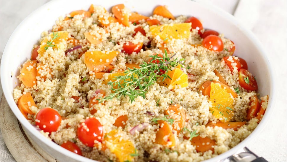gesundes Mittagessen Meal Prep: Quinoa Salat