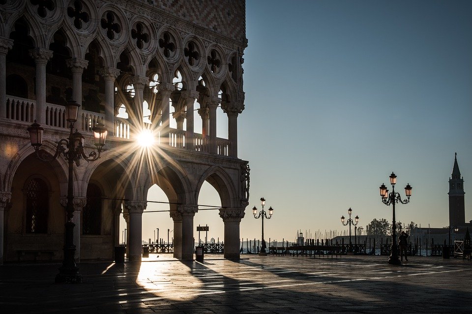 mydays Städtereise schenken Dogen-Palast in Venedig